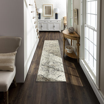 Cleopatra Ashburn Cream Area Rug - 2′0″ X 8′0″