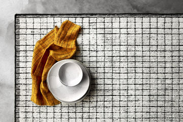 Beverly Ivory/Black Area Rug - 7′9″ x 9′9″  