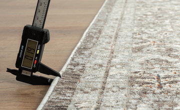 Riviera 3′0″ x 4′0″ Area Rug