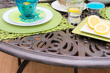 Turin 54″ Round Table