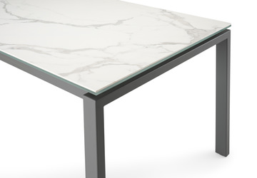 Spazio Dining Table