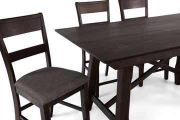 Hillcrest Counter Table With 4 Counter Stools