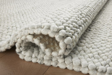 Hendrick Ivory Area Rug - 7′9″ X 9′9″