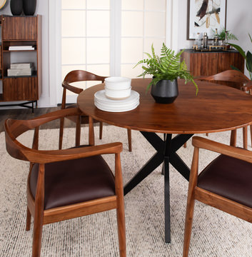 Palma Round Table With 4 Arm Chairs