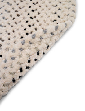 Dramatic Static Foggy Day Area Rug - 5′6″ X 5′6″