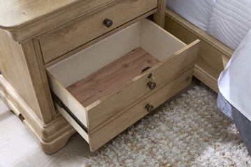 Chateau Philippe 2 Drawer Nightstand