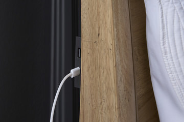 Chateau Philippe Bed - Queen