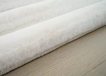 Madrid White Corded Shag Area Rug - 5′0″ X 7′0″ 