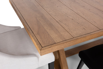 Clear Lake Trestle Table With 4 Windsor Chairs And 2 Host Chairs