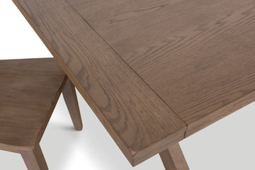 Dakota Oak Trestle Table With 4 Chairs