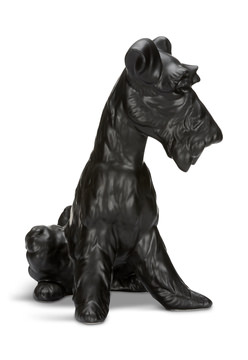 image Henry Dog Statue