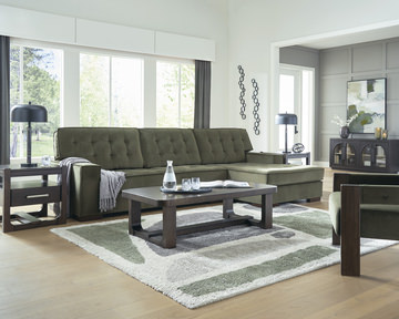 Rosemary Sectional With Right Chaise