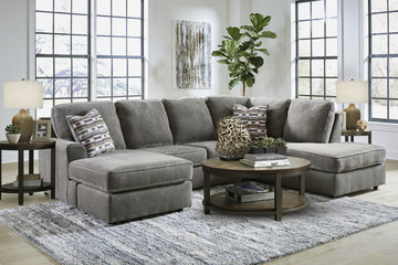 Brinley Sectional With Left Chaise