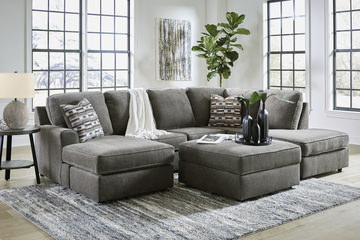Brinley Sectional With Left Chaise And Ottoman