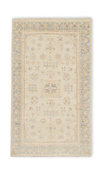 Handknotted 2′11″ x 4′10″ 