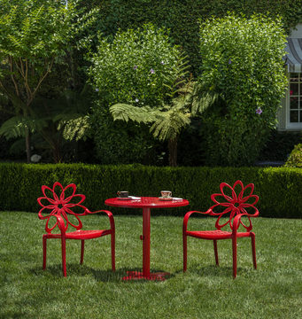 Lotus 3PC Garden Bistro Set