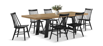 Castle Rock Round Dining Table With 4 Side Chairs