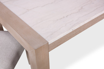 Tacoma Table With 4 Chairs
