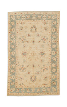 Hand Knotted 3′8″ x 5′10″