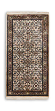 Hand Knotted 2′4″ x 4′5″ 