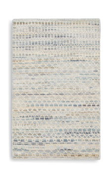 Hand Knotted 2′0″ x 3′2″