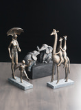 Mama Giraffe & Kids Sculpture thumbnail 2
