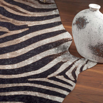 Montana Black Area Rug - 3′6″ X 4′4″