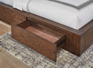 Logan Queen Bedroom Suite With 1 Side Storage