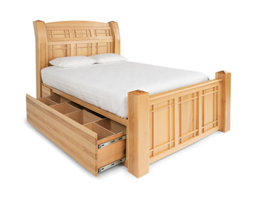Hickory Highlands Queen Storage Bed