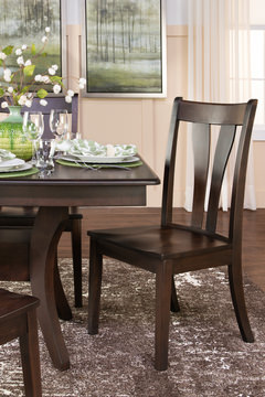 Covina Table And 4 Side Chairs