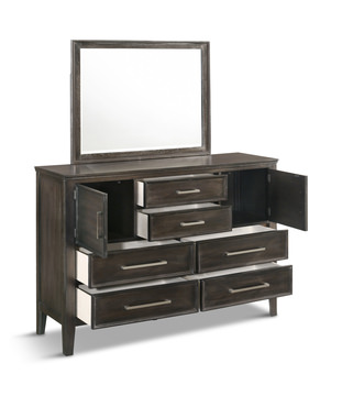 Hunter Dresser - Nutmeg