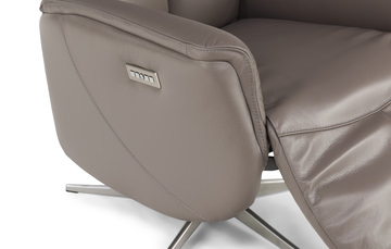 Q30 Power Recliner
