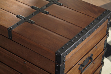 Serrano Storage Trunk