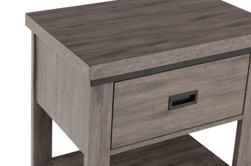 Grande Carta Nightstand