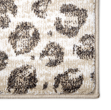 Wilds Snow Leopard 8′0″ x 10′0″ Area Rug