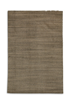 Hand Knotted 6′7″ x 9′10″ Area Rug